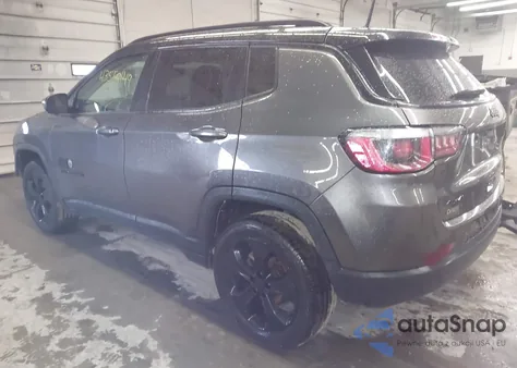 2018 Jeep Compass Altitude 4X4 from USA, damaged, VIN 3C4NJDBB0JT454973